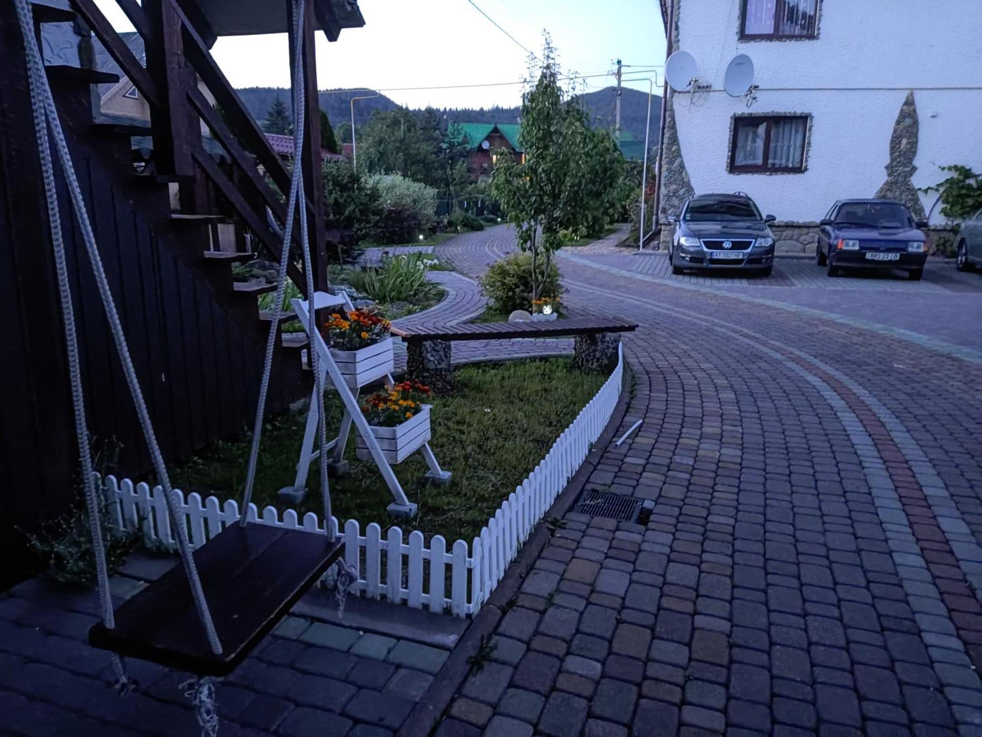 Апартаменти "У Кузьмича" 1 Mîkulîciîn Exterior foto