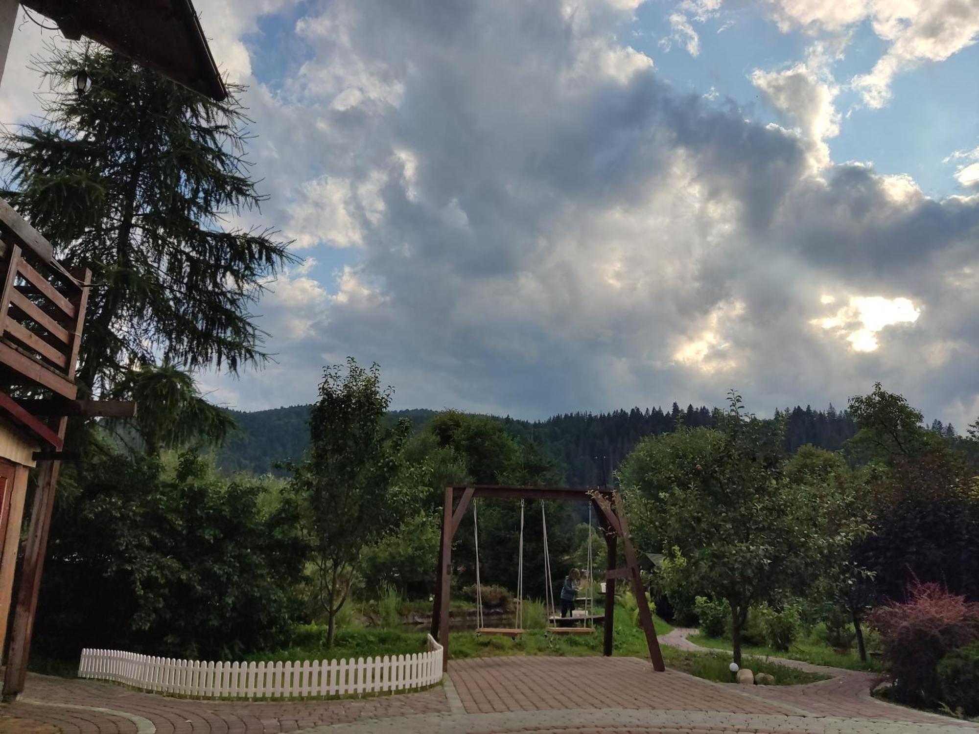 Апартаменти "У Кузьмича" 1 Mîkulîciîn Exterior foto